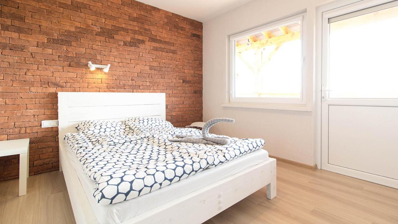 Bed and Breakfast Zlociste Zacisze Bobolin Exterior foto